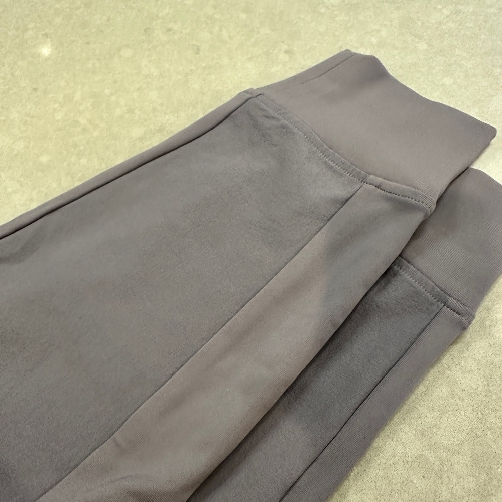 Athleta Hybrid Trek Jogger size 8 - Picture 4 of 9